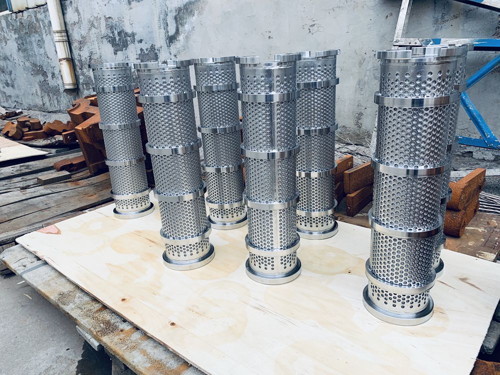 28圈小编带你相识冲孔板复合网的用途